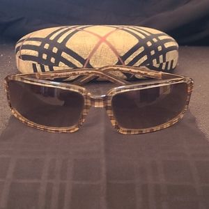 Nova Check Burberry Sunglasses